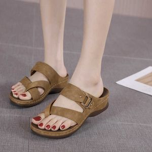 Sandálias femininas sandálias 2022 Plataforma de verão sandálias Mulheres simplicidade Casual Flippers Mulheres Moda Metal Plus Size Slippers AA230422