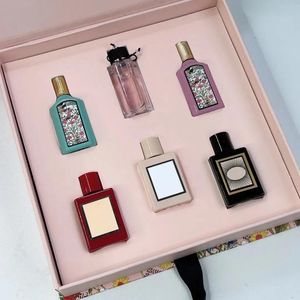 Neue Damen-Flora-Parfüm-Sets, 6-teilig, Bloom Flora Guild, wunderschöne Gardenia-Jasmin-Düfte, langanhaltender Duft, Blumenblüten-Roll-on-Spray, Köln, Geschenkset