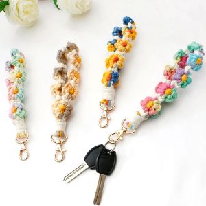 Portachiavi con fiore margherita Stile bohémien Donna Uomo Portachiavi per auto Ragazze Charms Borsa Zaino Ciondolo Cordino da polso Bracciale