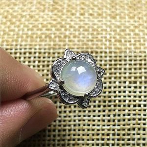 Küme Yüzükleri 7.5mm Üst Doğal Mavi Hafif Aytaşı Yüzük Mücevherleri Kadın Lady Man Crystal Gümüş Oval Boncuklar Taş Ayarlanabilir