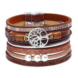 Charm Armband Mtilayer Tree of Life Laugh Every Day Armband Magnetic Buckle Leather Women Armband Armband Manschetter Will och Sandy Dhpsa