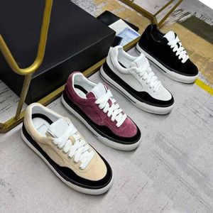 Casual Shoes Womens Shoes Designer Travel Leather Lace-Up Sneaker Fashion Lady Running Trainers Letters Woman Shoe Platform Sneakers Stor storlek 35-41-42 med låda