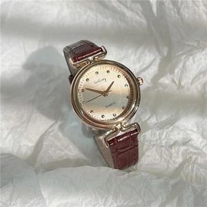 Zegarek na rękę okrągły kwarc cyfrowy retro tarcza swobodne zegarki