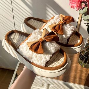 Tofflor kvinnor sandaler inomhus linhus för män bekväma skor utomhus sneakers utanför bowknot fjärilsknot