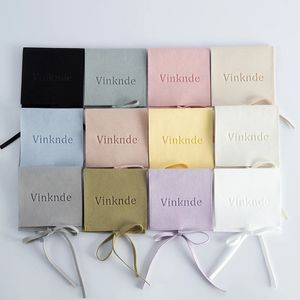 Anhänger Halsketten 100 Stück benutzerdefinierte Mikrofaser-Samt Schmuck Geschenkbeutel Hochzeit Gefälligkeiten Bulk Candy Organizer Beutel Ohrringe Verpackung Lagerung 231123