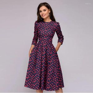 Casual Dresses BigSweety Vestiodos Retro Three Quarter Sleeve Female Autumn Dress Women Vintage Elegant Print O-Neck A-Line Party