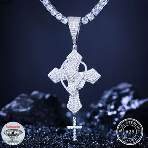 Designer Jewelry Wholesale Jewelry White Gold Plated 925 Sterling Silver VVS Lab Grown Moissanite Diamond Pray Hand Cross Pendant For Necklace