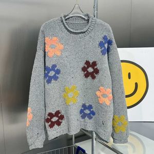 Färgglad blomstickad tröja tidigt hösten ny lat stil lös hål pullover kvinna