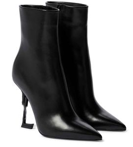 أعلى فاخرة شتوية في الكاحل أحذية الحذاء Opyum Booties امرأة عالية الكعب النساء الخريف العجل الجلود المدببة إصبع القدم الأسود أبيض العلامات التجارية