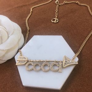 Pendant necklace women's luxury retro temperament fashion friend gift pendant CHG2311233-12 flybirdlu