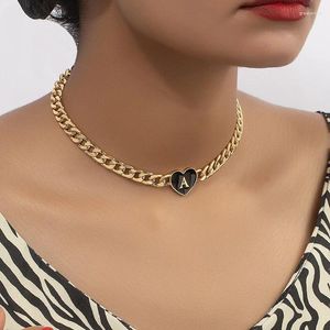 Girocollo moda placcato oro cuore d'amore collana smaltata per le donne partito semplice lettera gioielli ciondolo regali