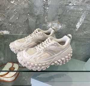 Defender Sneakers Buty Summer 22 Kobiety mężczyzn Mężczyzny Opona Gumowa tata Chunky Sneaker Casual Fashion Mesh i nylonowe rozmiar butów Ekstremalna podeszwa 22ss 22ess