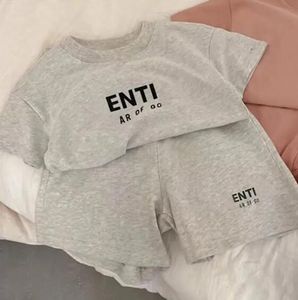 23ss ragazzi ragazze t-shirt Pantaloncini tuta bambini abiti firmati set bambini Girocollo Stampa logo in puro cotone Manica corta Pantaloncini traspiranti in pizzo set vestiti per bambini