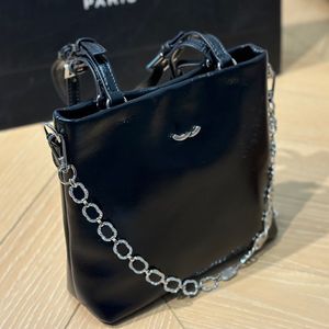 Luksusowy diamentowy łańcuch literowy Women Designer Crossbody Bag francuska marka mody damskie wiadro torba na ramię torebka wysokiej jakości oryginalna skórzana torba pod pachami