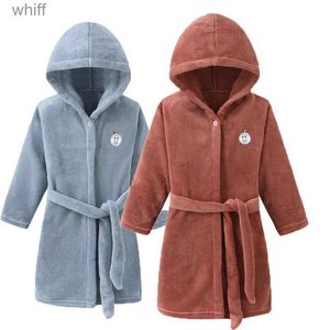 Asciugamani Accappatoi Bambini Autunno Inverno Vestaglie Ragazzi Ragazze Flanella Pigiama caldo Bambini Morbido e confortevole Accappatoio Baby Casual Indumenti da notte 2-10 anniL231123