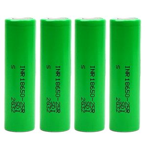 Batteria ricaricabile 25RS, 3,7 Volt Batteria a sommità piatta da 2500 mAh per lampada frontale, fotocamera, torcia a LED, ecc. (confezione da 4)