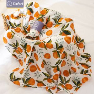 Blankets Swaddling Elinfant 100 cotton 120 110cm 2 Layers born Baby Bath Towel Wrap Muslin Swaddle Wholesale Drop 230422