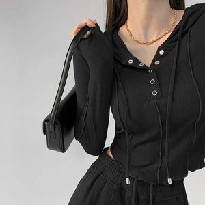 Maglietta da donna Rimocy Con cappuccio Button Up Crop Top Donna Autunno Inverno Slim Fit Manica lunga Y2K Donna Streetwear Wild Elastic Female 231123