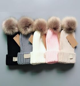 Luxus Pelz Pom Poms Kind Hut Mode Winter Hüte Für Kinder Caps Baby Einfarbig Designer Strickmützen2651204