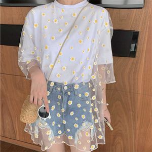 Women's T-shirt Summer Streetwear T Shirt Woman Daisy Print Mesh Patchwork Top Tee 2021 Loose Korean Women Clothes Casual Black White Tshirt P230328