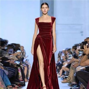 Velvet Pleated Evening Dresses Square Neck Cap Sleeve Celebrity Gown Side Split Backless Reception Party Wears