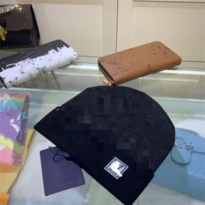 2023 cappello scozzese di design da uomo e da donna cappello orinatoio senza tesa autunno e inverno caldo cappello lavorato a maglia Cappello teschio scozzese di alta qualità Antivento di lusso22