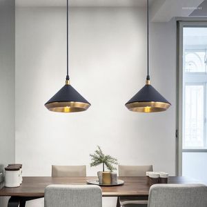 Pendant Lamps Nordic Simple Dining Room Light Luxury Personlized Bar Table Lamp LED Bedside Chandelier Bedroom Hanging Fixture