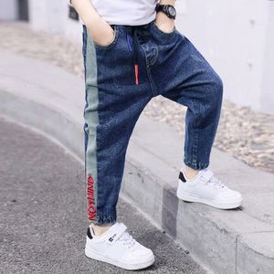 Jeans 1pc barn baby pojkar jeans bomullskläder kläder byxor småbarn spädbarn pojke toppar denim byxor barn bär 4-11 år 230424