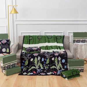 Designermarke Decke G Buchstabe Blume Klassisches Design Warme Auto-Badedecken mit Box Weiche Winter-Fleece-Schal-Überwurf Home Green Decken