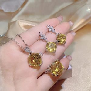 Kolczyki naszyjne Zestaw żółty Pierścień kolczyka z biżuterią cytrynową dla kobiet srebrne przyjęcie mody akcesoria