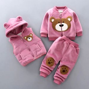 Pyjamas 2023 Winter Baby Jungen Kleidung Sets Herbst Baumwolle Dicke Warme Mit Kapuze Pullover Cartoon Niedlichen Bären Drei Stück Mädchen Anzug 0 5Y 231124