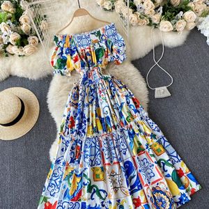 Abiti casual 2023 Summer Bohemian Porcelain Stampato Flower Midi Dress Women's Off Shoulder Manicotto a sbuffo Elastico in vita Runway