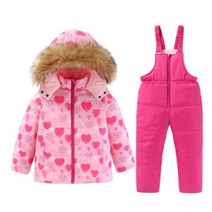 Kläderuppsättningar 4 7T Kids Girls Ski Suits Snowboard Coat Pant Winter Warm Children Outdoor Sportwear Skiing Suit Thick Cotton 231123