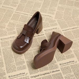 Классические туфли, женские лоферы на одинарной платформе в британском стиле, массивные коричневые кожаные туфли на высоком каблуке 231123