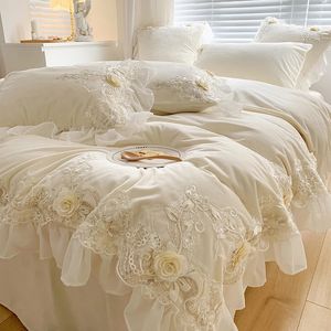 Bettwäsche-Sets Französische Spitze Bettbezug-Set Prinzessin Wind Milch Samt Warm Dick High-End-Winter Luxusqualität 231123