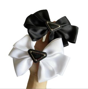 Designer Brand Barrettes Girls Hairpin Classic p Letter Hair Clips Luxury Hairclips Fashion Women Bow Headbands Accessories