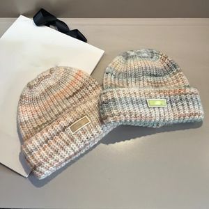 Triomphe Cappello di design di lusso berretto da baseball ricamato femminile invernale casual casquette centinaio di protezione solare cappello da sole Arc de Triomphe