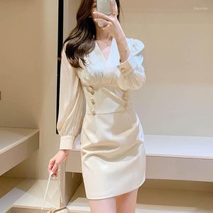 Casual Dresses Fashion 2023 Women Spring Long Sleeve Ruched Solid Color Chiffon Spliced ​​Pearls Button Elegant Party Dress
