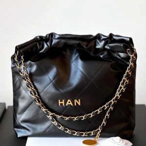 Designers Fashion Cc Lady Pochette Weekender Tote Handbag Famous Hobo Chain Shoulder Satchel Travel Bag Womens Beach Cross Body Wallets Mens Clutch Bags