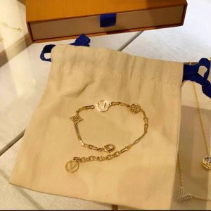 Designers Classic Flower Bracelet Fashion Gold Plated Chain Presente Dia de Ação de Graças