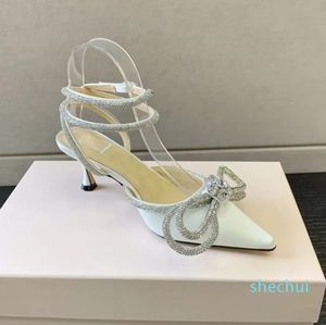 Mach satin yay Slingbacks pompalar kristal süslenmiş akşam ayakkabıları stiletto topuklu sandallar kadın yavru kedi topuk ayak bileği kayış elbise ayakkabı kutu ile