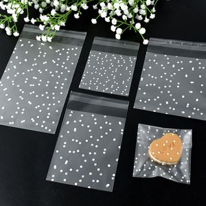 Presentförpackning 100st plast transparent förpackning cellofanpåsar polka dot candy cookie väska diy självhäftande påse för fest 230422