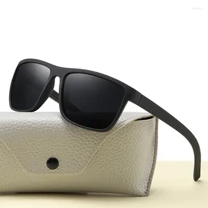 Occhiali da sole stile sportivo vintage polarizzati uomo nero guida occhiali da sole quadrati tonalità per le donne lusso UV400 Gafas De Sol