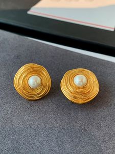 Circle pearl Stud high-end feel earrings round retro style and celebrity earring European and American Designer Jewelry HBBE5 --08