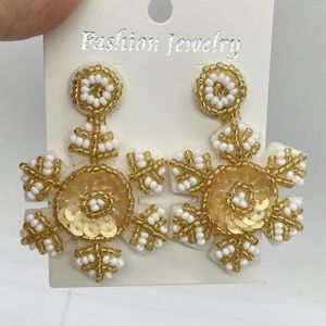 Orecchini pendenti Boho Oorbellen Goccia di fiocco di neve fatta a mano per le donne Dichiarazione di moda Perline Orecchini Tendenza Abbigliamento Accessori Gioielli