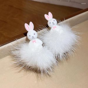 Studörhängen 2023 Plush For Women Cute Animal Flock Fluffy Eartrop Elegant Korean Jewelry Brincos Year Presents