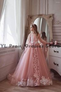Flickklänningar yl lyxiga rosa 3D -applikationer Flower Hög midja Illusion Lantern Sleeeve First Commonion Glows Princess Ball Gown