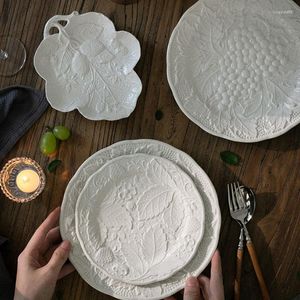 Plates French Relief Ceramic Dinner Set European Western Retro Carving Craft Dessert Plate Desktop Fruit Trays Decorative