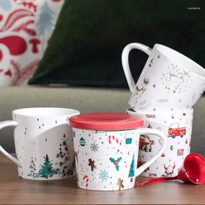 Muggar keramiska julkaffe mugg med sked stor kapacitet enkel kreativ frukostmjölk kopp porslin kontor tecup drinkware