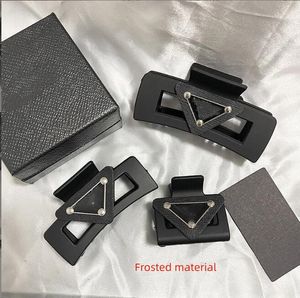 luxury brand Designer Triangle Frosted Hair Clips & Barrettes For Women Girls Brand Letter Hair Claw Fashion Black Shark Hairpin Hair Claw Fashion Hairpin